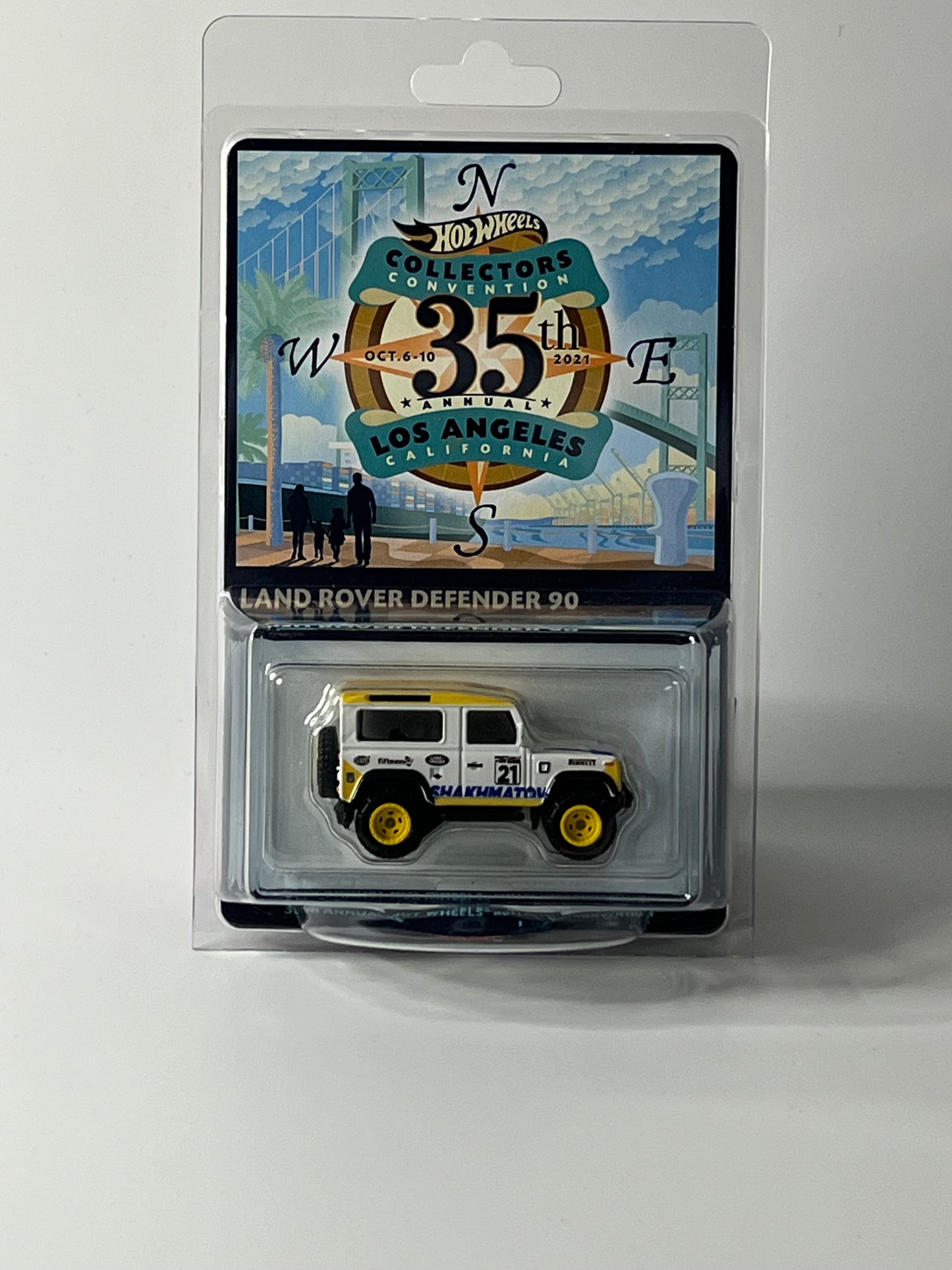 Hot Wheels Land Rover Convention 2021 with patch