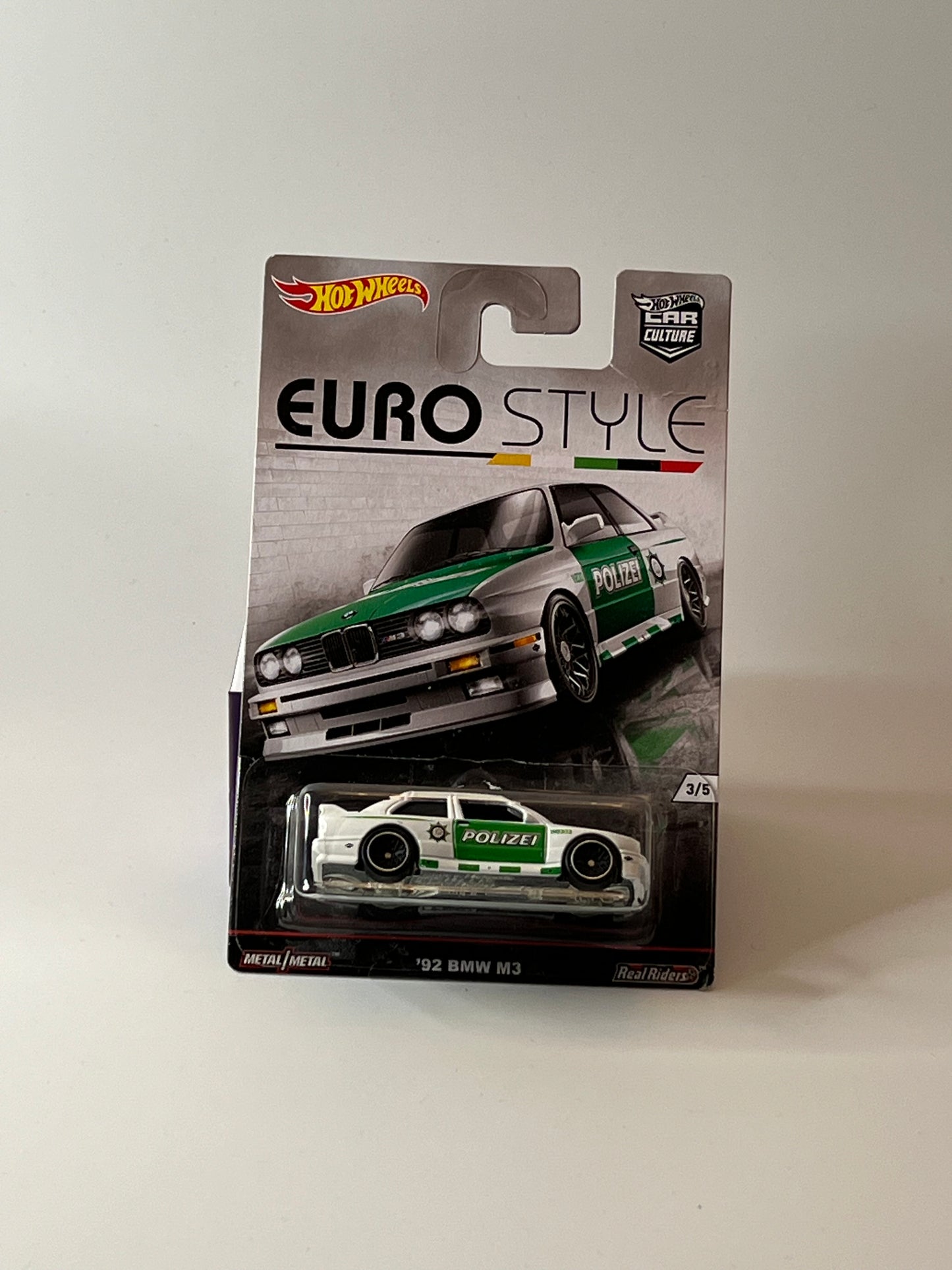 *DAMAGED* Hot Wheels 2016 Euro Style 92 BMW M3