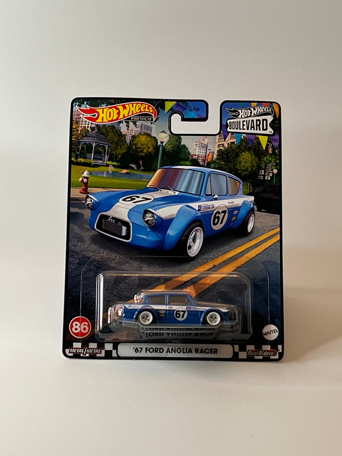 Hot Wheels Boulevard #86 '67 Ford Anglia Racer