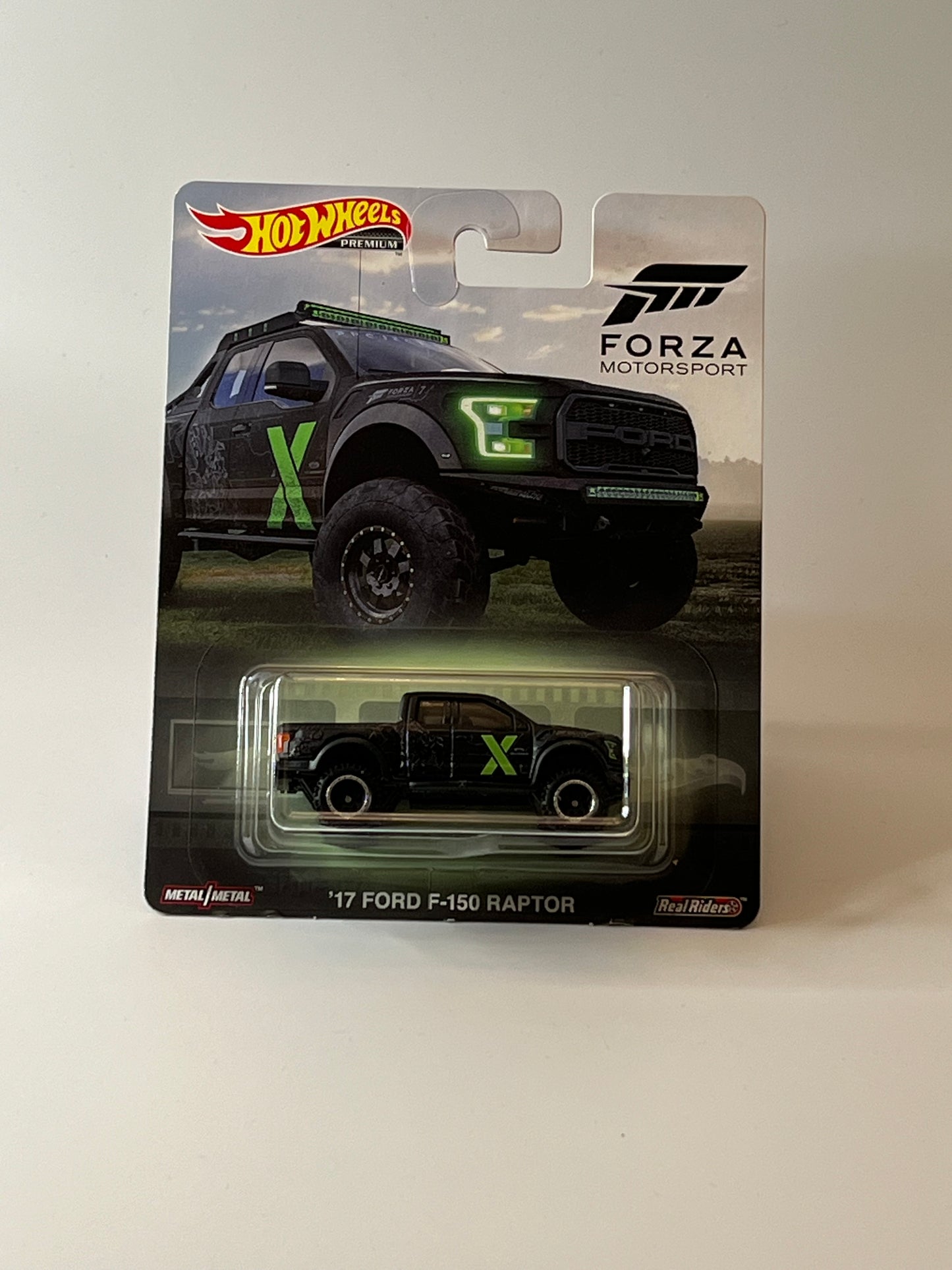 *DAMAGED* Hotwheels forza motorsport 17 Ford raptor