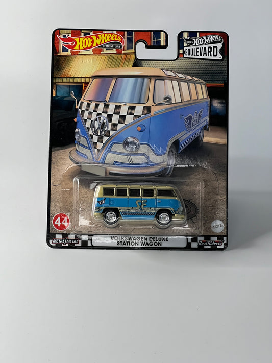 Hot Wheels Boulevard #44 Volkswagen Deluxe Station Wagon