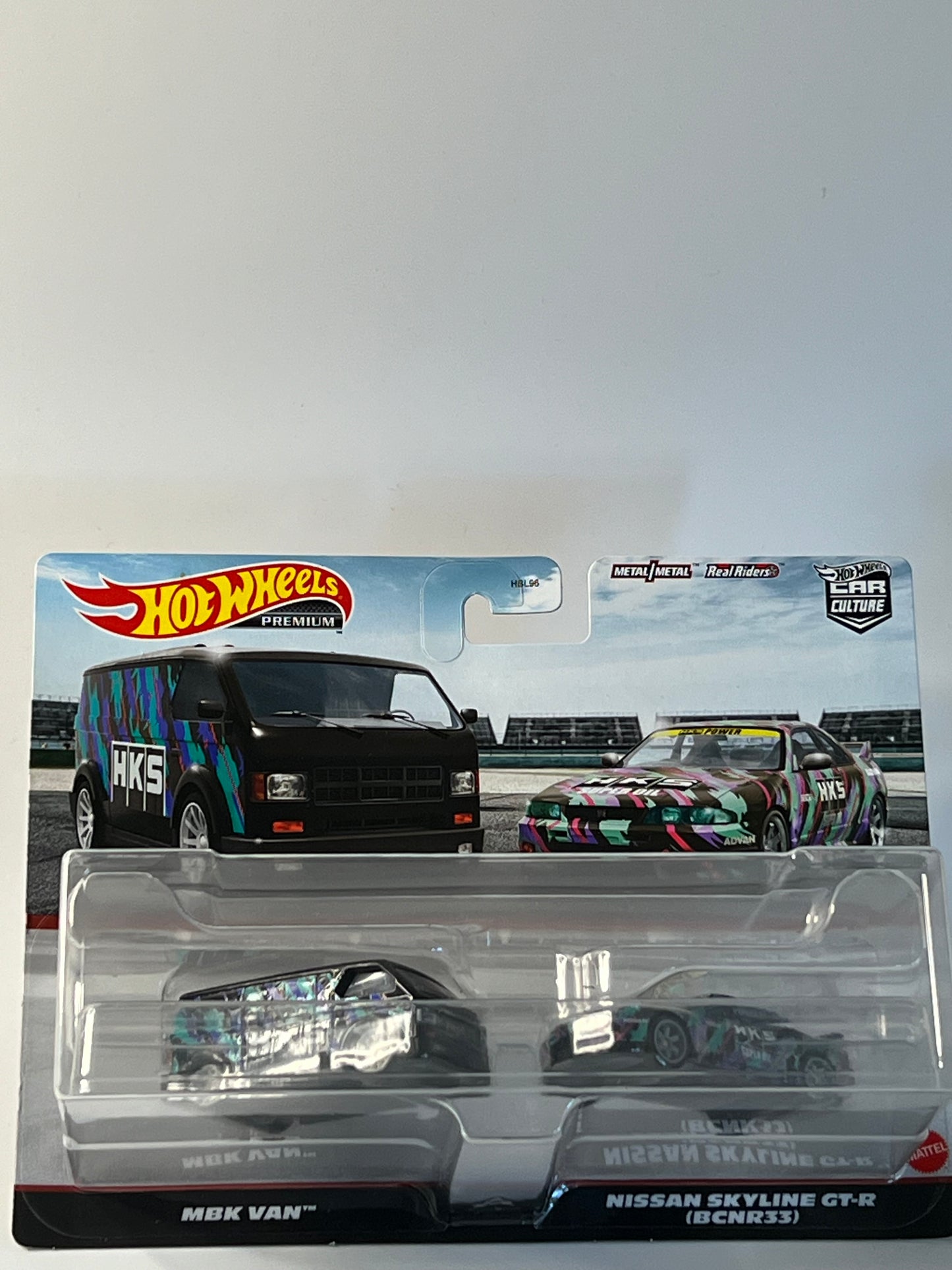 hotwheels HKS twin pack with MBX van and Nissan skyline r33 2023 edition !