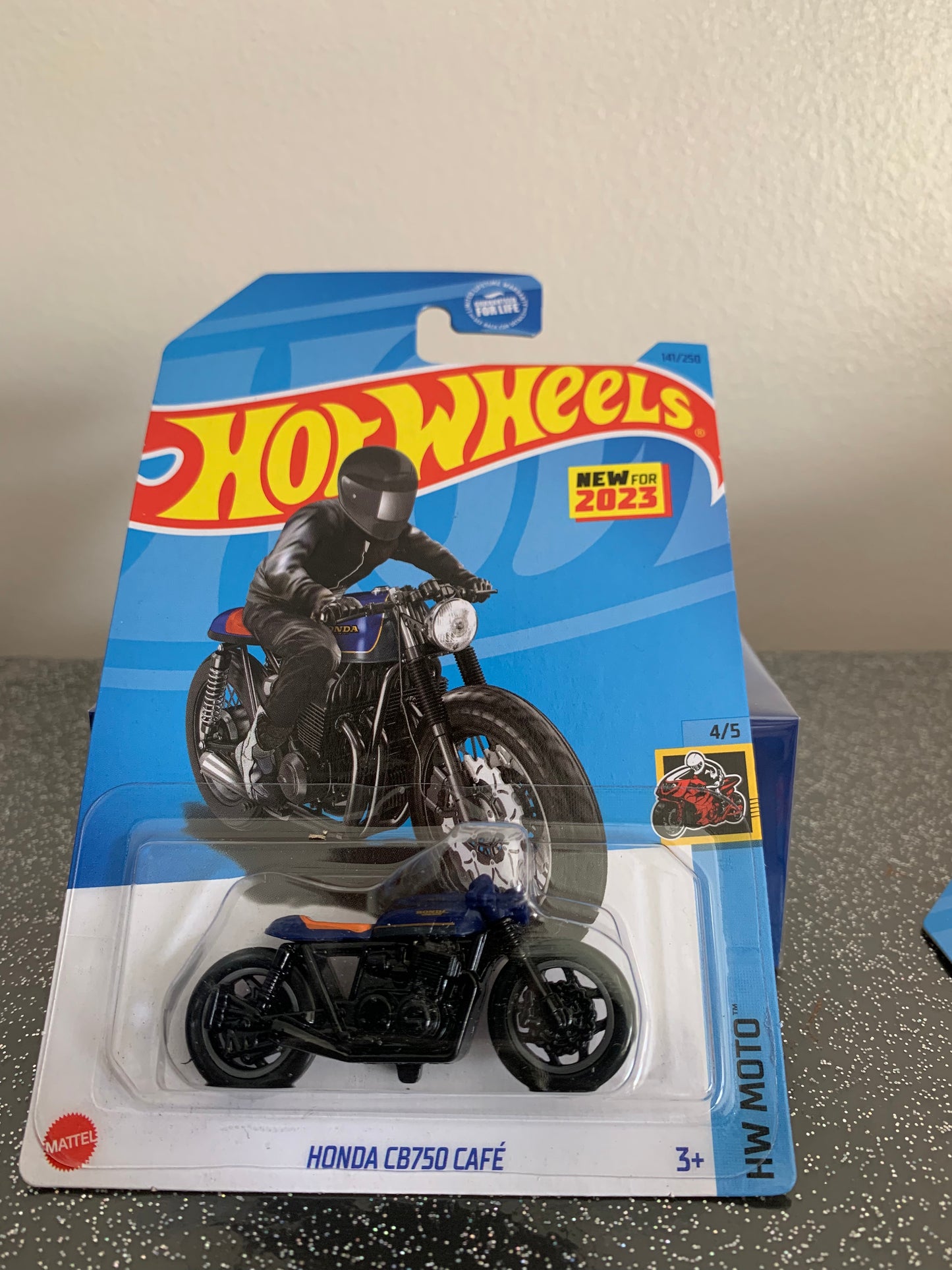 Hotwheels 2023 G case Honda CB750