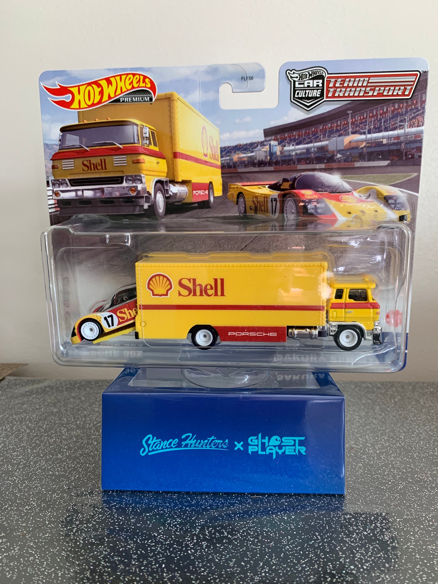 Hot wheels team transport Porsche 962