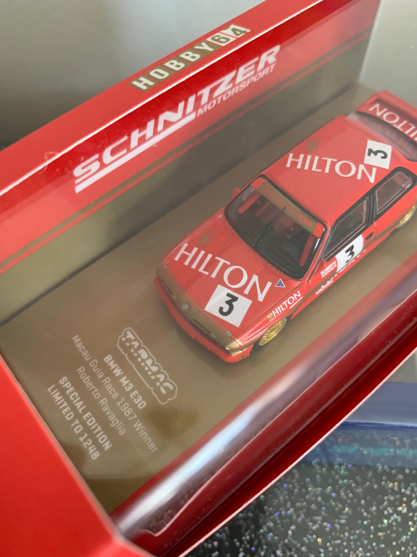 Inno 64 bmw e30 Hilton livery