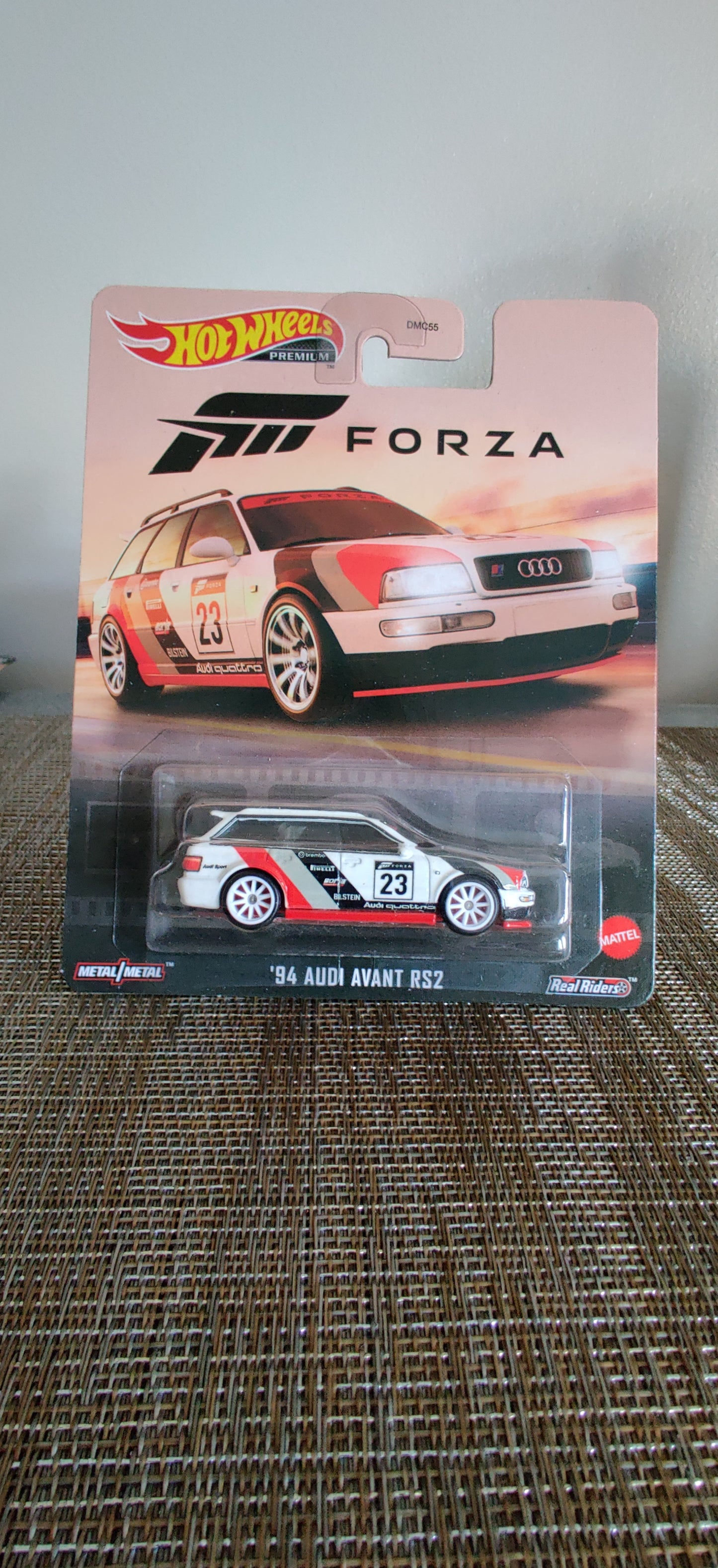 Hot wheels retro entertainment Forza edition 92 Audi avant rs2